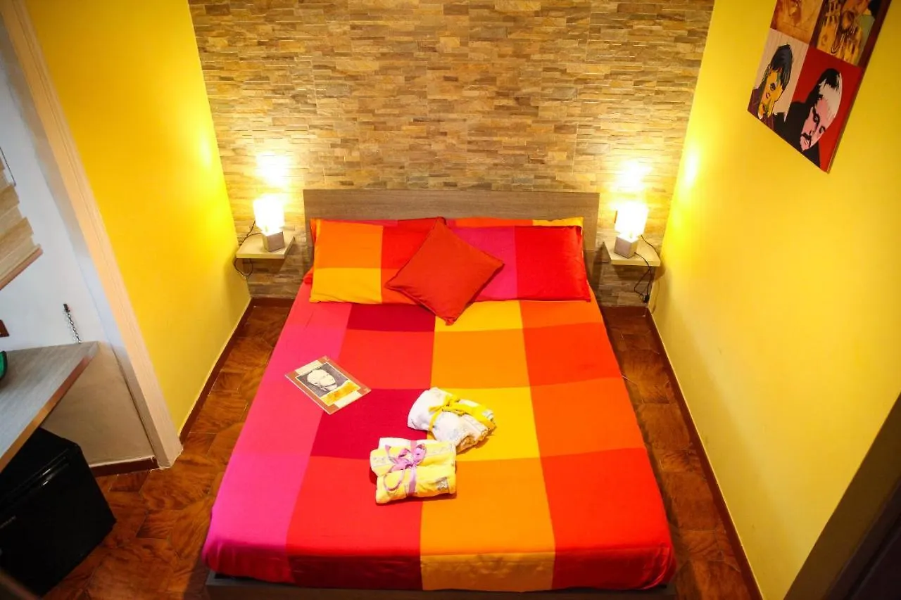 Bed & Breakfast Bed and Breakfast Non ci resta che Napoli