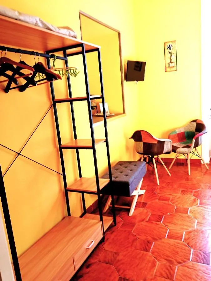 Bed & Breakfast Bed and Breakfast Non ci resta che Napoli