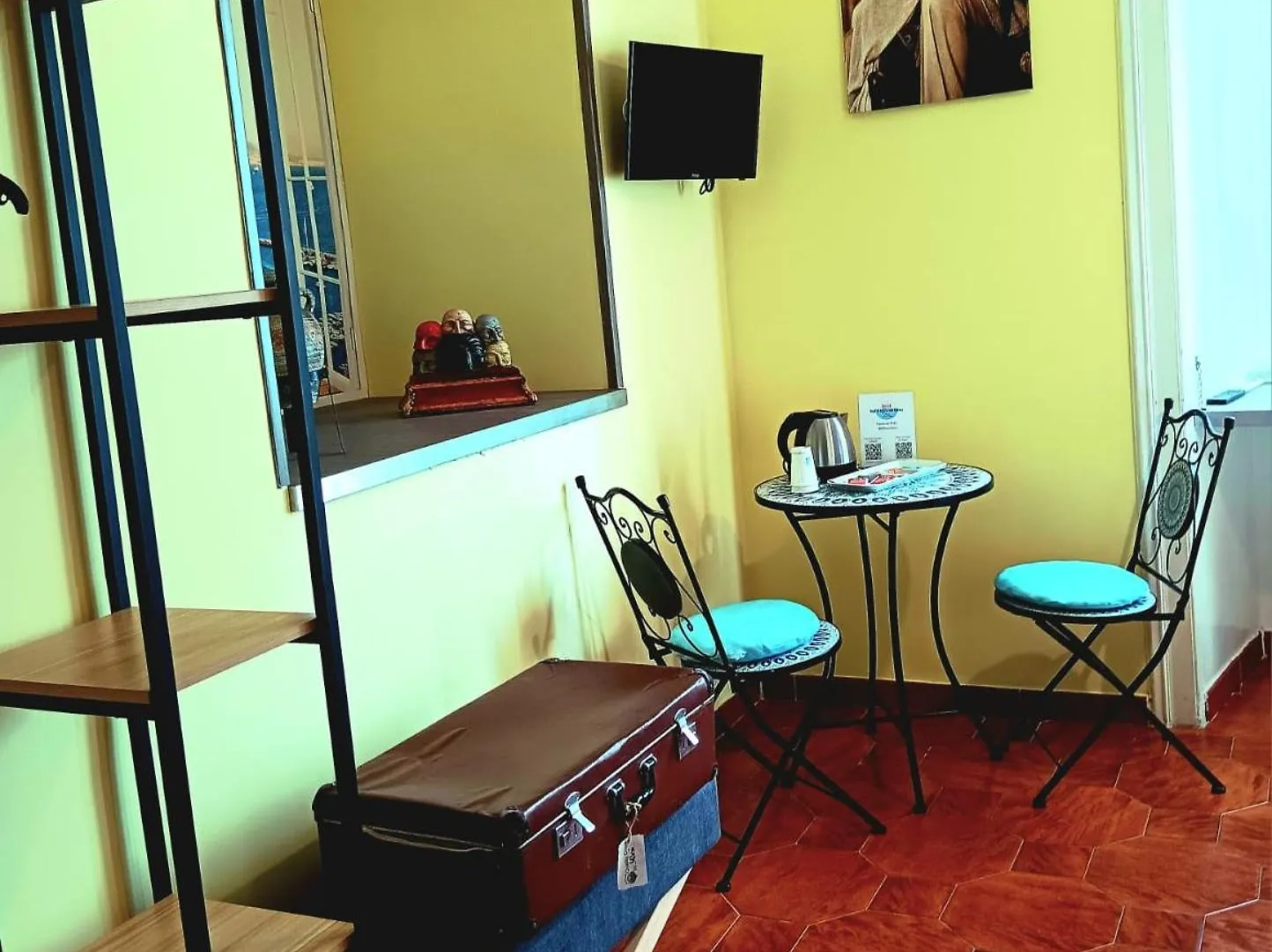 Bed and Breakfast Non ci resta che Napoli 3*,  Italia